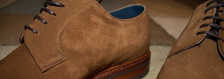 Meerminin mokkanahkaiset kengät