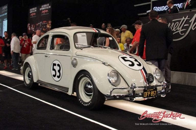 Aito Riemukupla myytiin ennätyshintaan