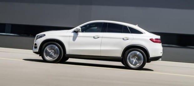 Uusi katumaasturi-coupé täydentää mersun mallistoa