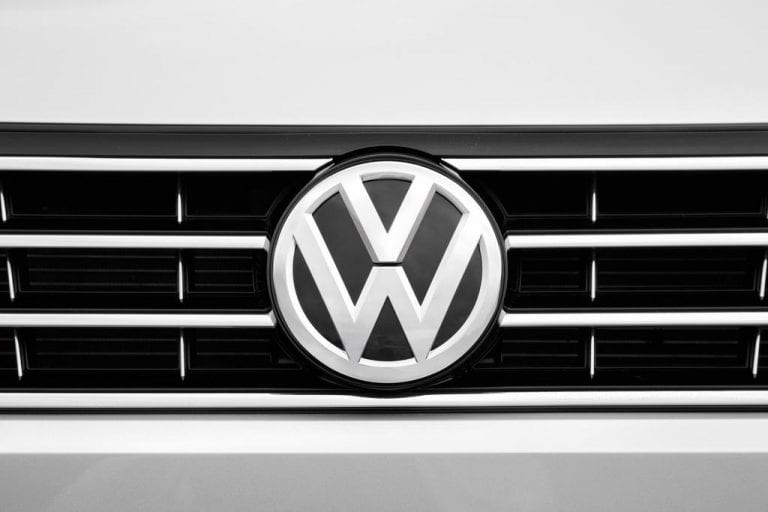 Helpotuksen huokaus – VW:n päästöskandaali koskeekin oletettua pienempää määrää autoja