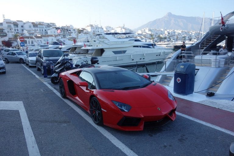 Marbella on Espanjan superautoparatiisi ja autobongarin päiväuni