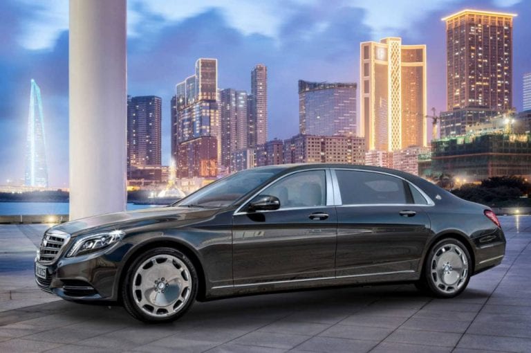 Tulossa on todellinen super-Mersu – puoliksi avonaisella katolla varustettu Mercedes-Maybach S650 Landaulet esitellään syksyllä Pariisissa