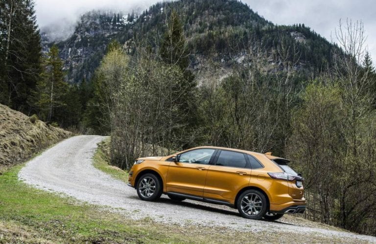 Fordin uutuuskatumaasturi tarjoaa luksusta, huipputekniikkaa ja tilaa