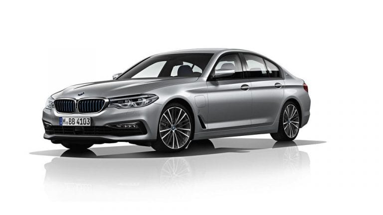 Totta vai tarua – BMW:n uuden 5-sarjan ekoversion kulutukseksi luvataan kaksi litraa satasella