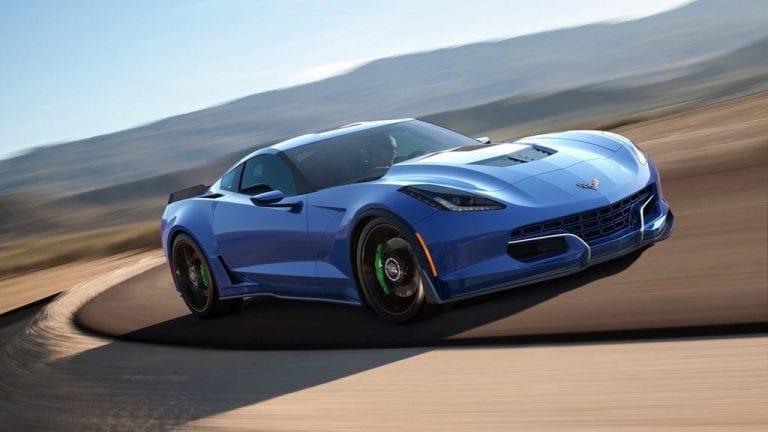 Perinnetietoisten kauhu vai tulevaisuuden urheiluauto – 750 000 dollarin hintainen sähkö-Corvette tulee piensarjatuotantoon