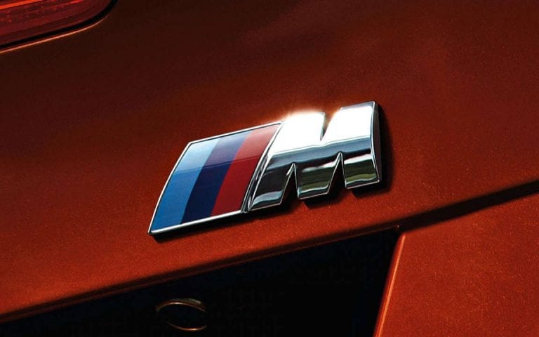 BMW lähtee isojen poikien hiekkalaatikolle – yli 600-heppaisella M8:lla haastetaan mm. Bentley Continental GT Speed