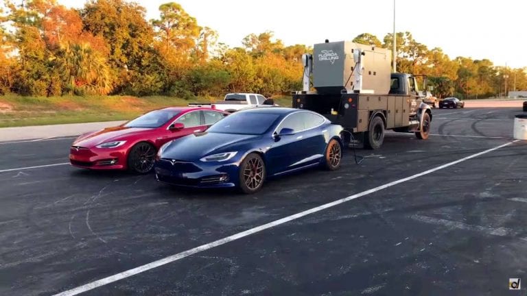 Tesla on nyt virallisesti maailman nopein neliovinen vakioauto – varttimaili sujui alle 11 sekunnissa!