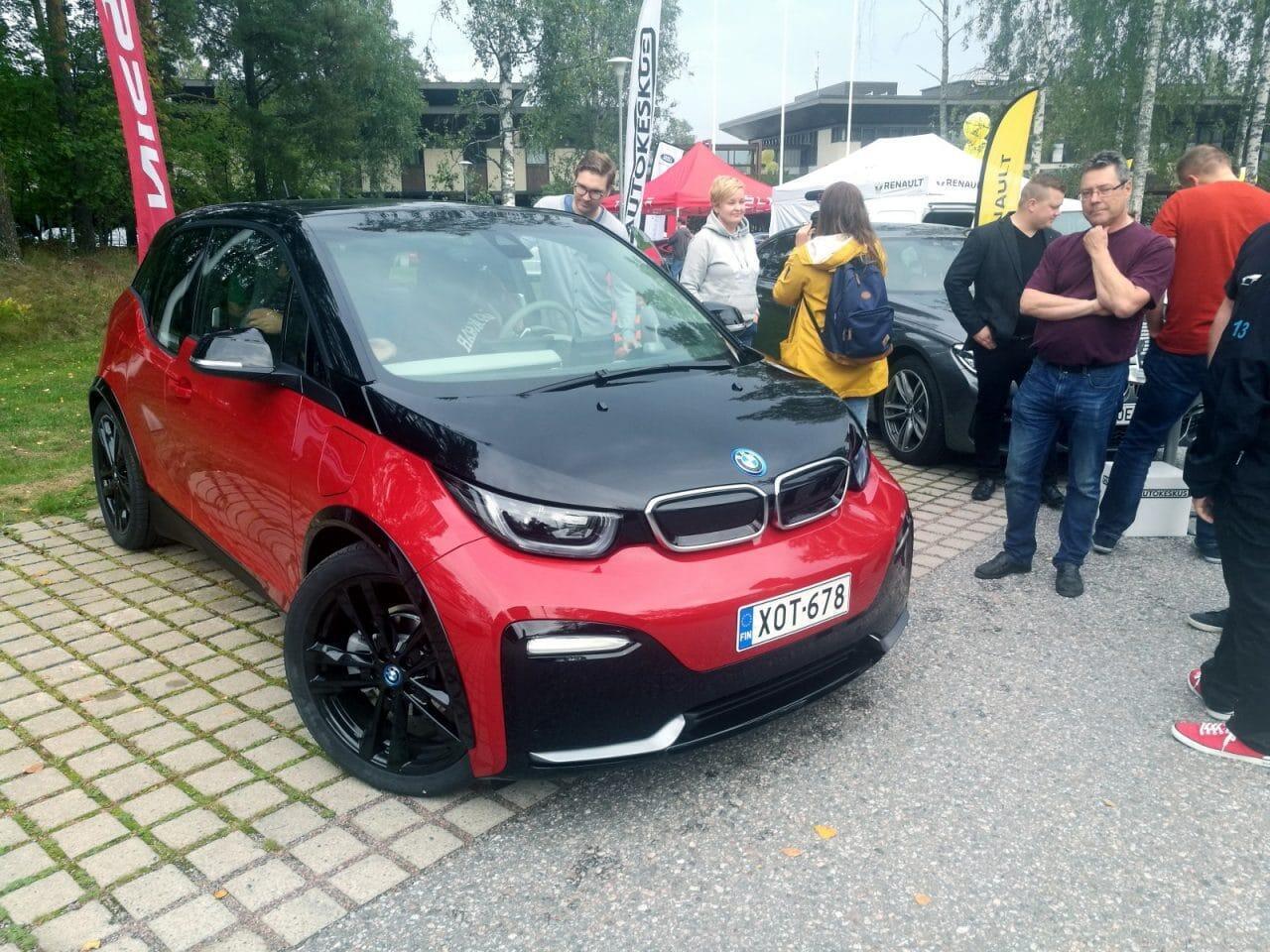 Jokamies-Tesla-Club-Finland-Långvik-BMW-i3