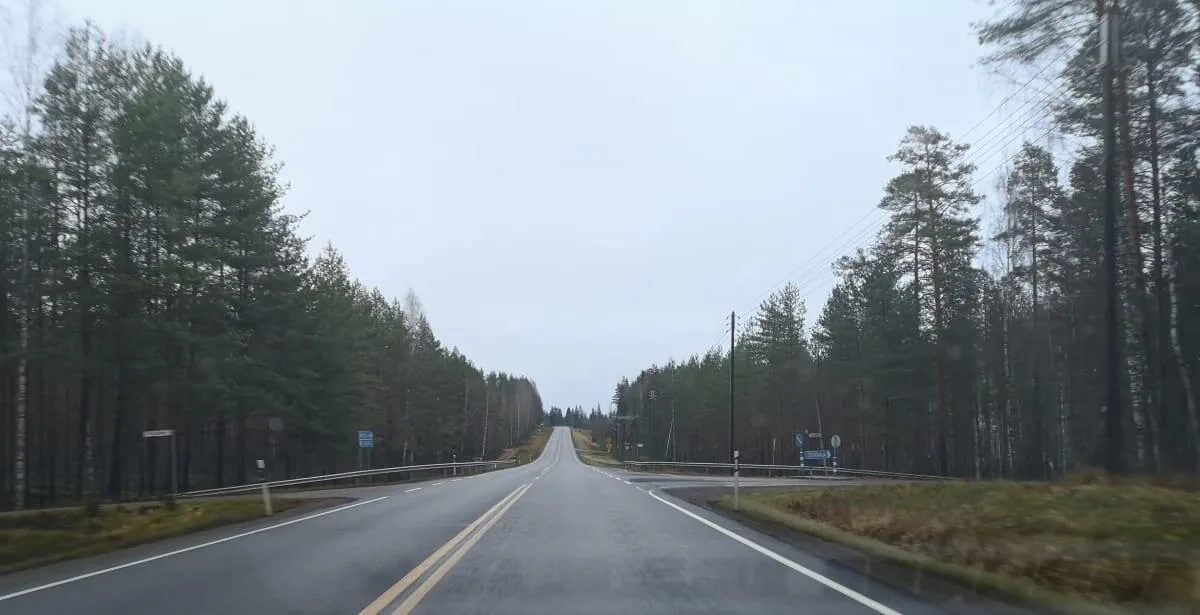 Jokamies-Tesla-nollakelissä