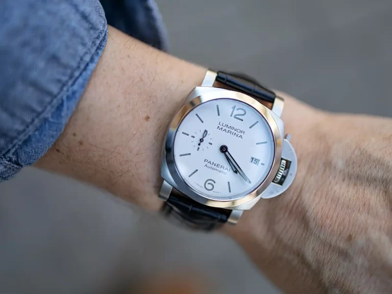 Panerai Luminor Marina Quaranta on tyylikäs sporttikello