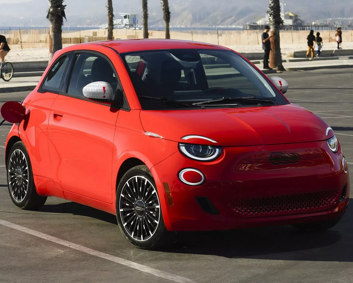 Fiat 500e n Tuotanto On Keskeytetty Koska S hk auto Ei Kelpaa Ostajille