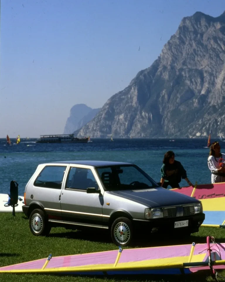 Italialainen taskuraketti täytti pyöreitä vuosia – Fiat Uno Turbo i.e. on nyt nelikymppinen