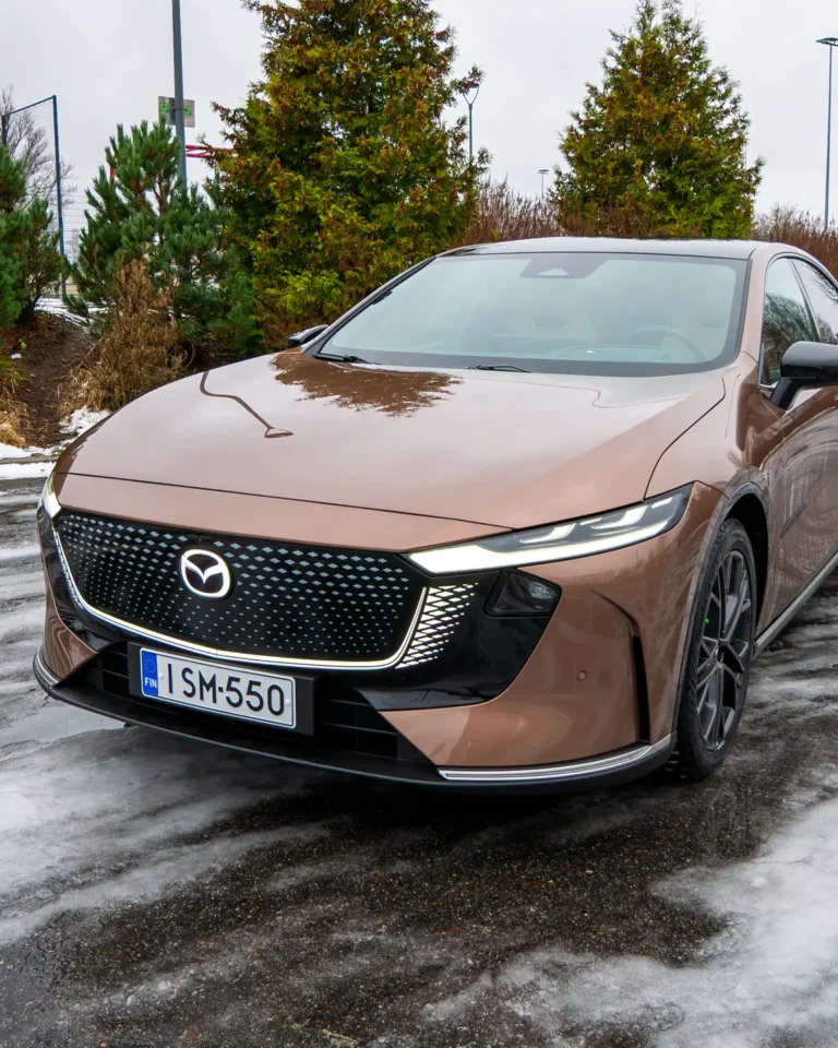 Koeajossa Mazda 6e – premium-fiilistä järkihintaan