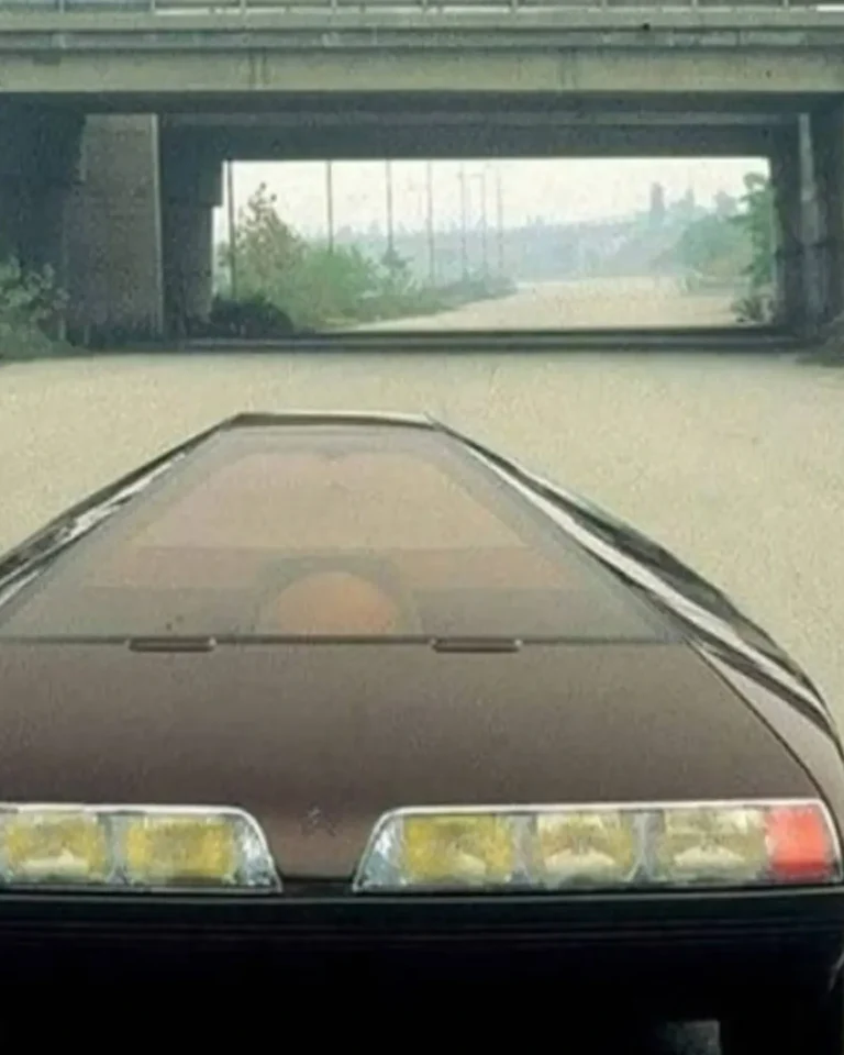 Citroënin “pyramidi” oli vuonna 1980 Pariisin autonäyttelyn sensaatio – Karinissa voi havaita yhtäläisyyksiä jopa Tesla Cybertruckiin