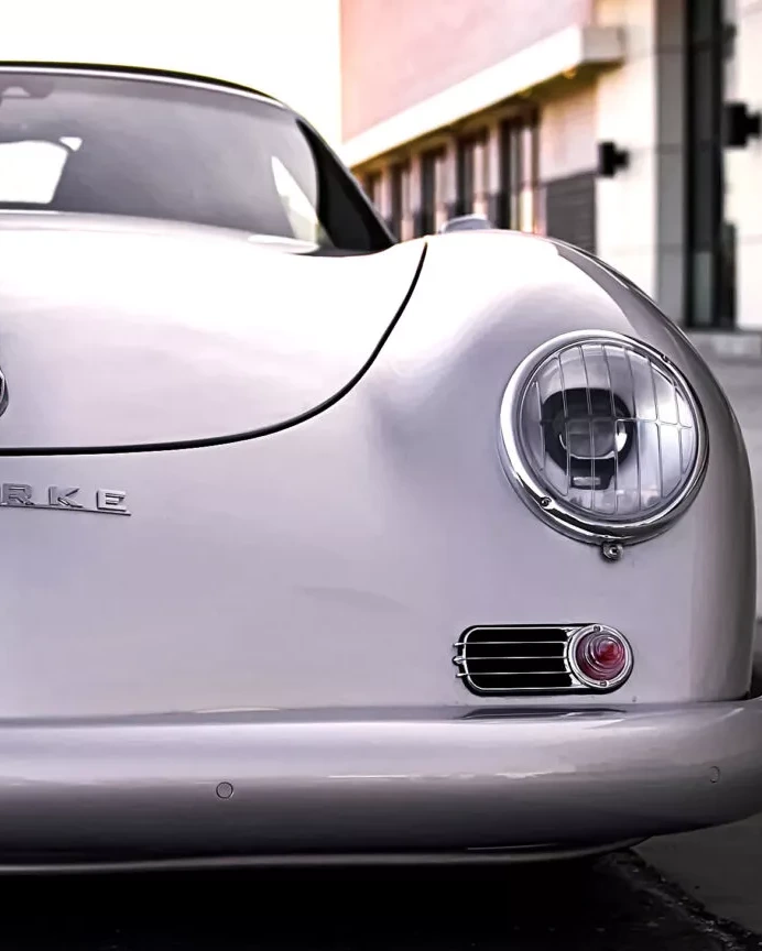 Kunnianosoitus klassiselle esikuvalle vai pyhäinhäväistys – Porsche 356:n näköinen laite on todellisuudessa uudehko 718