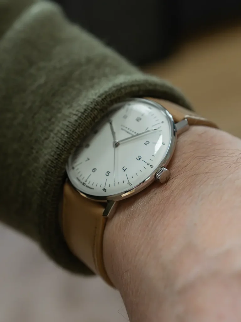 Kulta-Center on Junghansin valtuutettu jälleenmyyjä