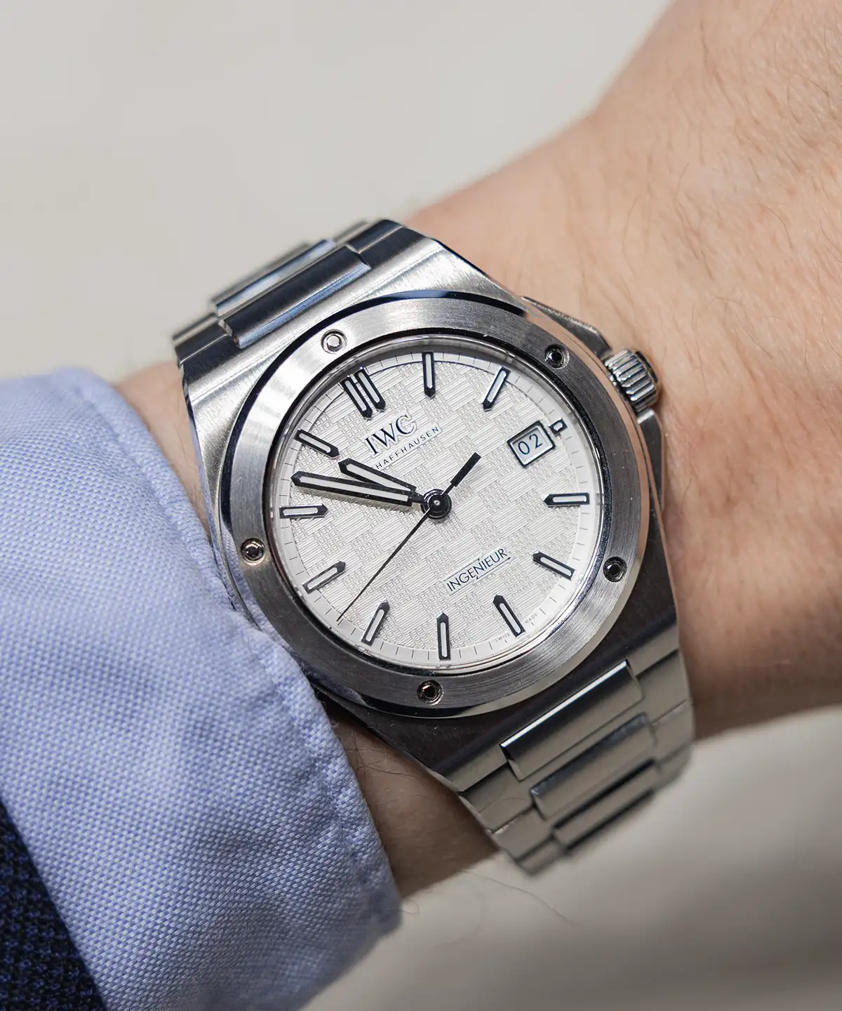IWC Ingenieur Automatic 40, valkoinen kellotaulu