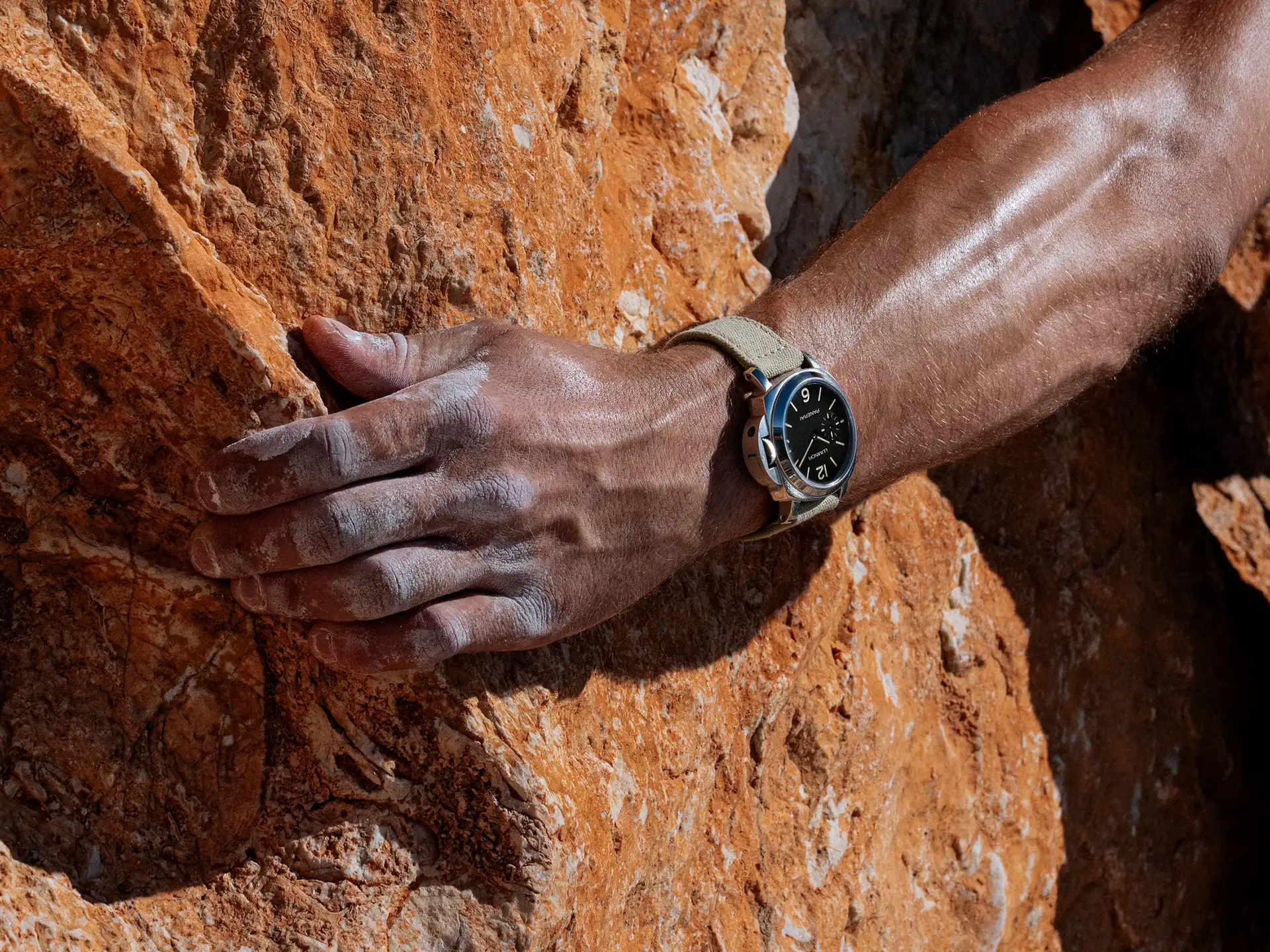 Panerai Radiomir PAM 01710 ranteessa.